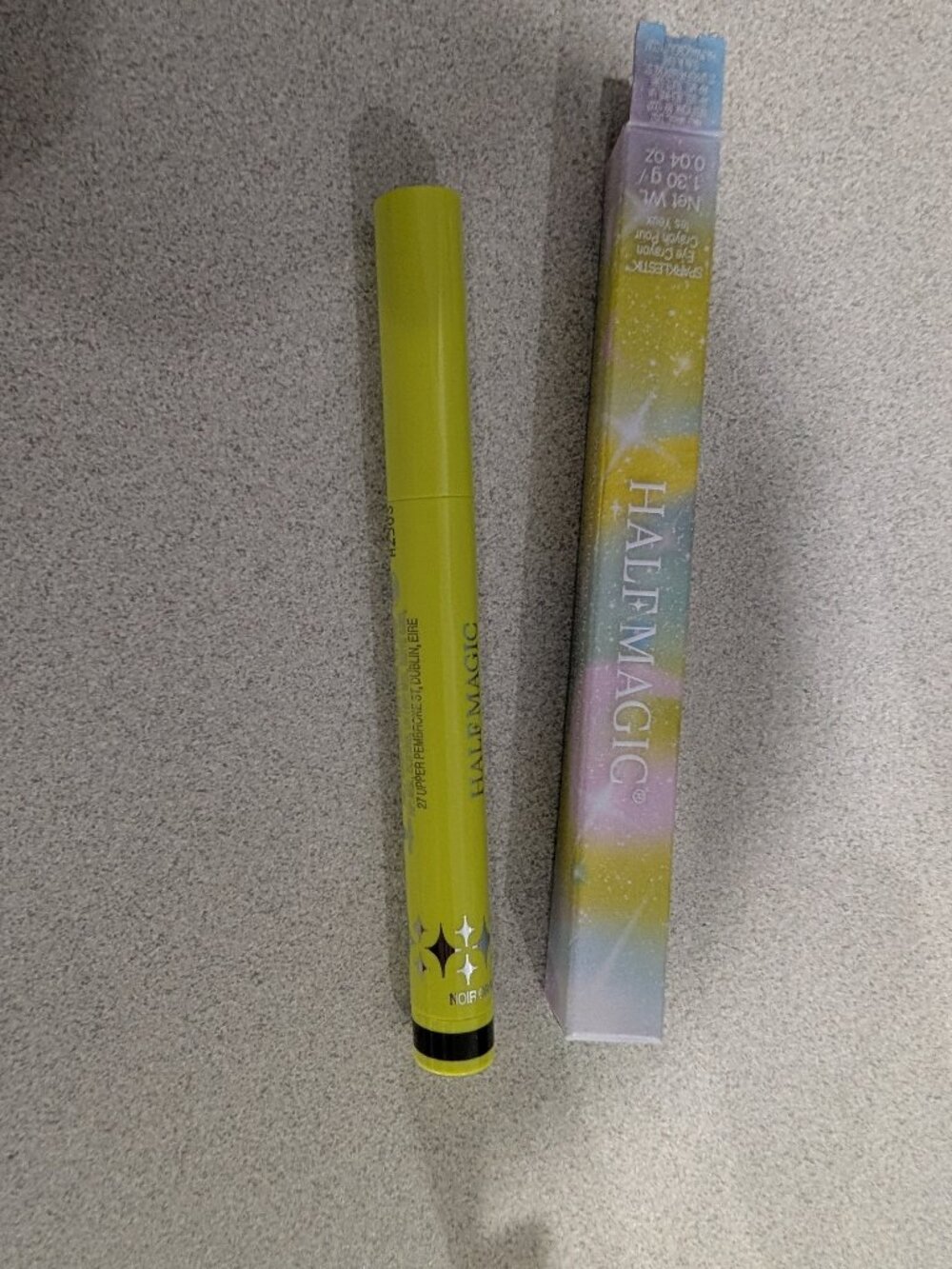 Half magic sparklestik eye crayon